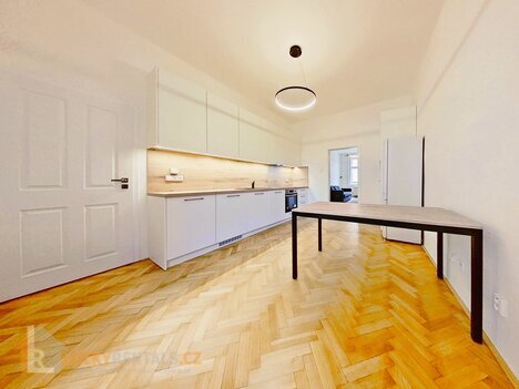 Pronájem hezkého bytu po rekonstrukci 2+1, OV, 59m2, ul. Havelská, Praha 1 - Staré Město
