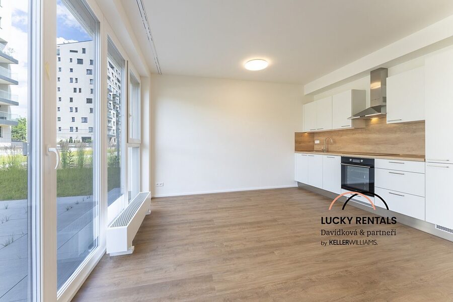 Pronájem bytu 2+kk 44 m² — Praha – Vysočany